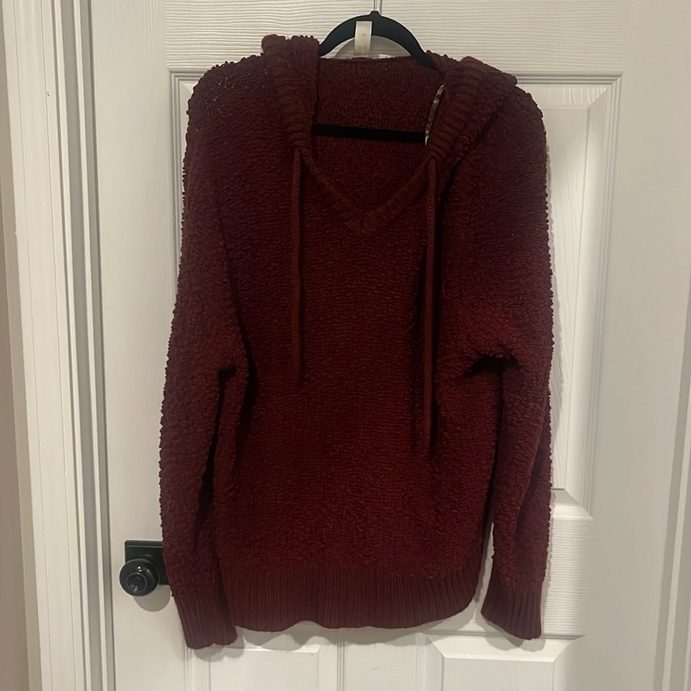 Maroon hoodie sweater